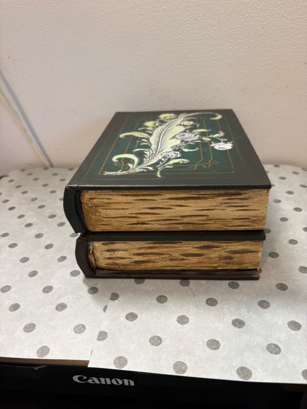 Hideaway Book Box - Picture 3 of 7